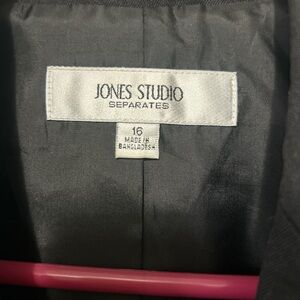Jones Studio Charcoal Gray Jacket